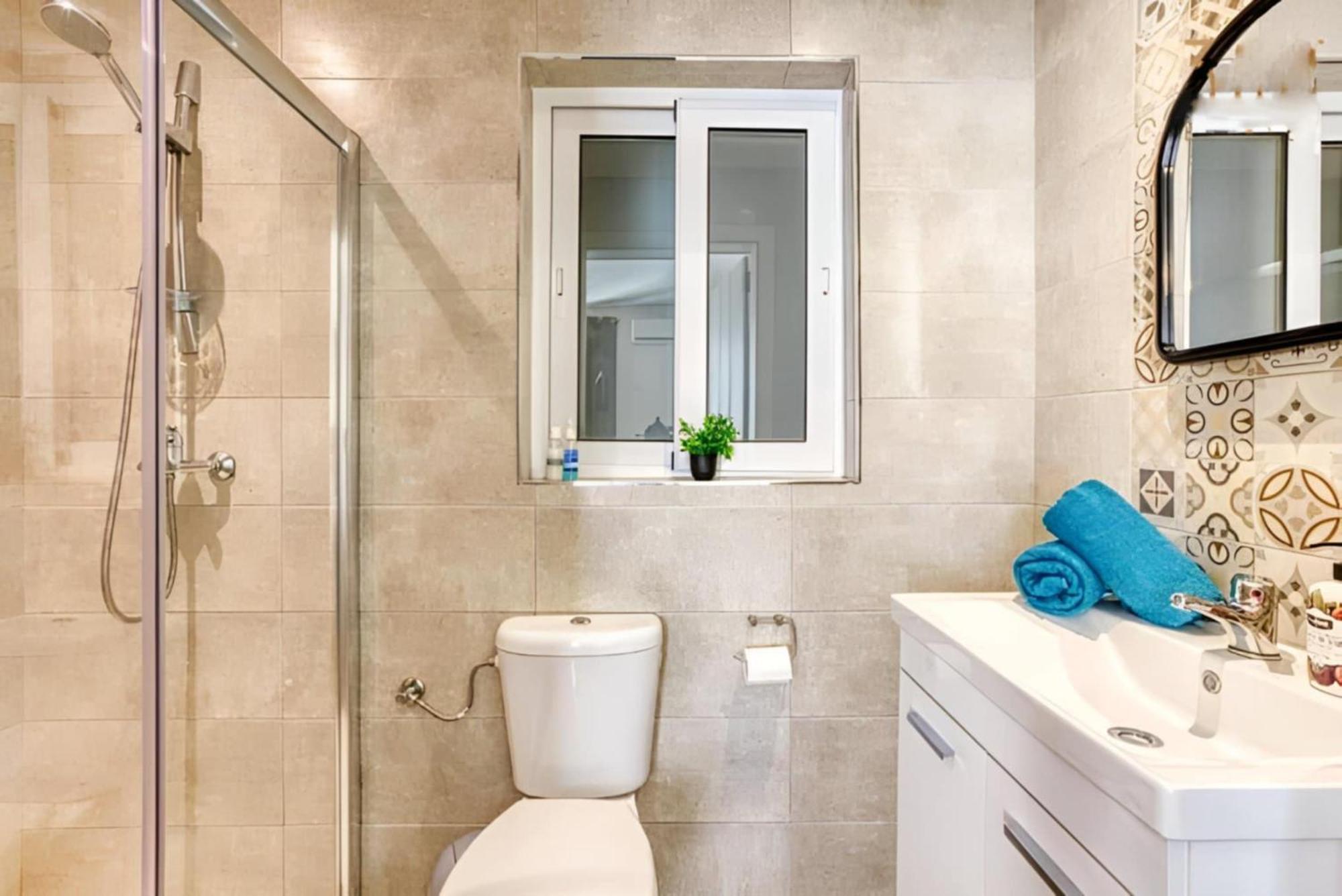 Large, 3 Bedroom Apartment In Marsascala Марсаскала Экстерьер фото